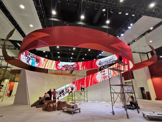 Indoor P2 P3 P4 Flexible LED Display 360 Degree Soft Module For Mall And Concert